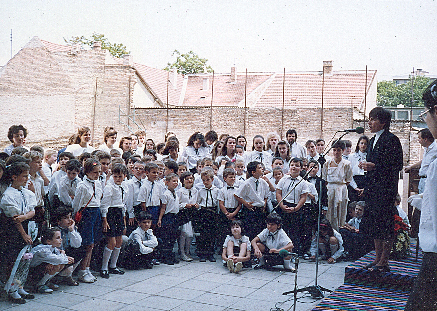 Az első évzáró Szegeden, a Karolina iskolában