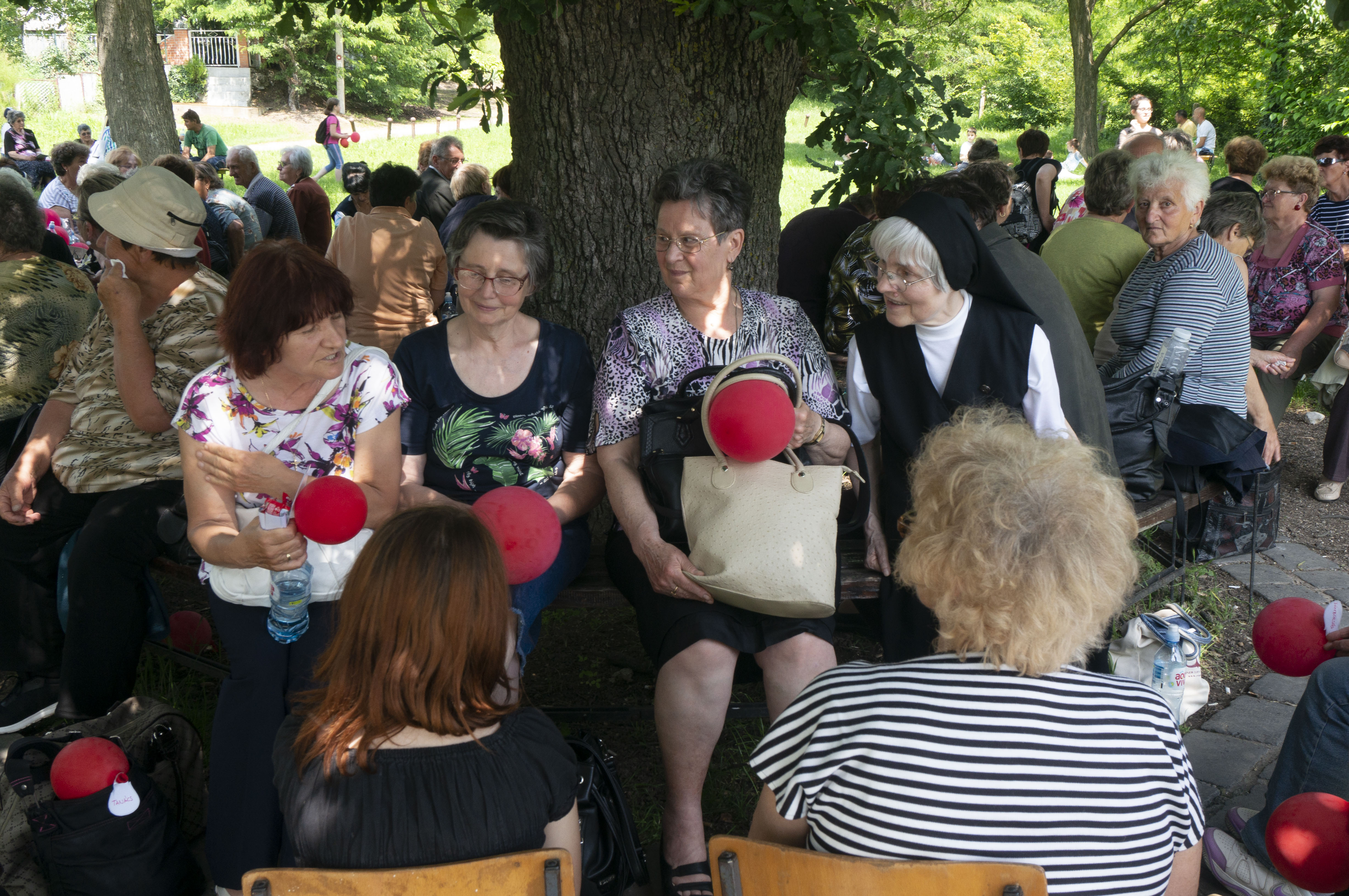 Versecen 2019 júniusában