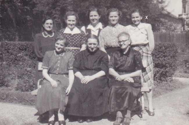 Szegeden, a szétszóratásban élő nővértársakkal (1950-es évek)
