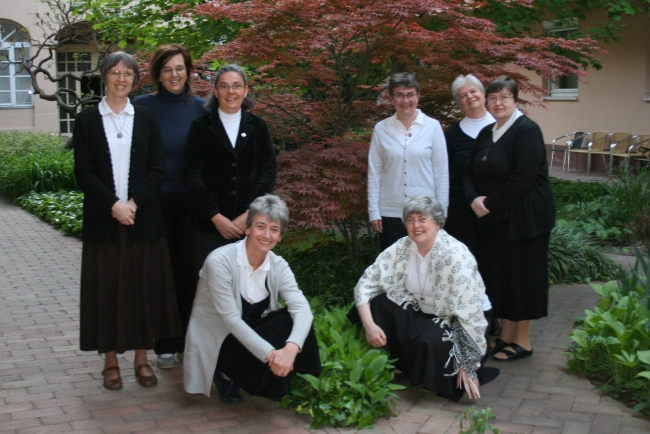 Budapesti közösség: M. Judit, M. Zsófia, M. Réka, M. Éva, M. Irén, M. Gemma, M. Anna, M. Márta